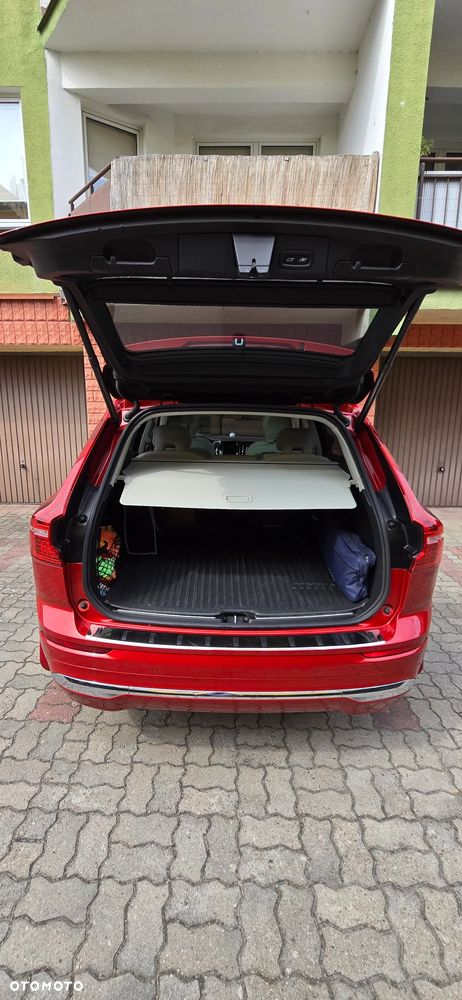 Volvo XC 60 T6 Plug-In Hybrid AWD Ultra Bright - 5
