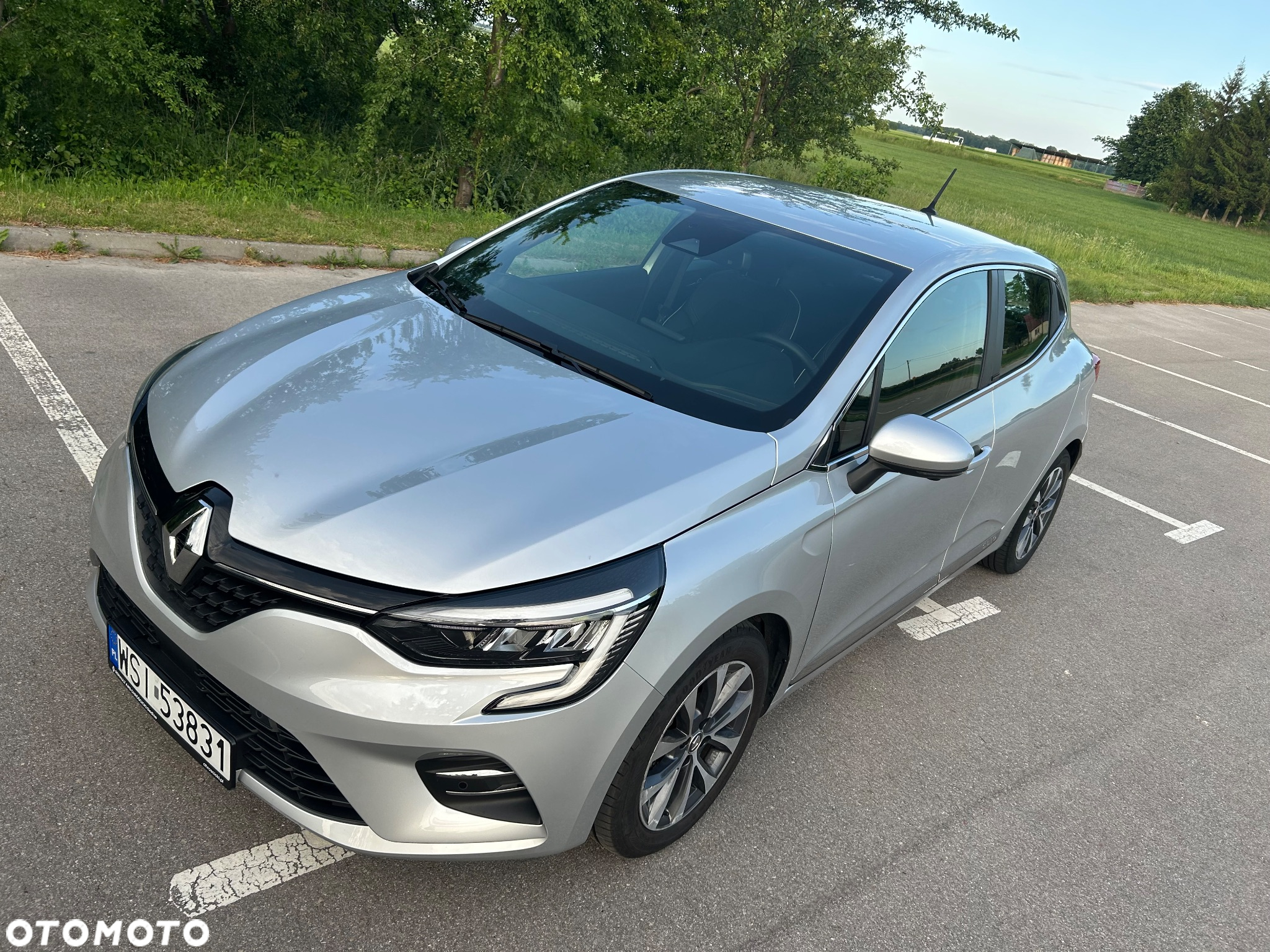 Renault Clio E-TECH Hybrid 140 INTENS - 5