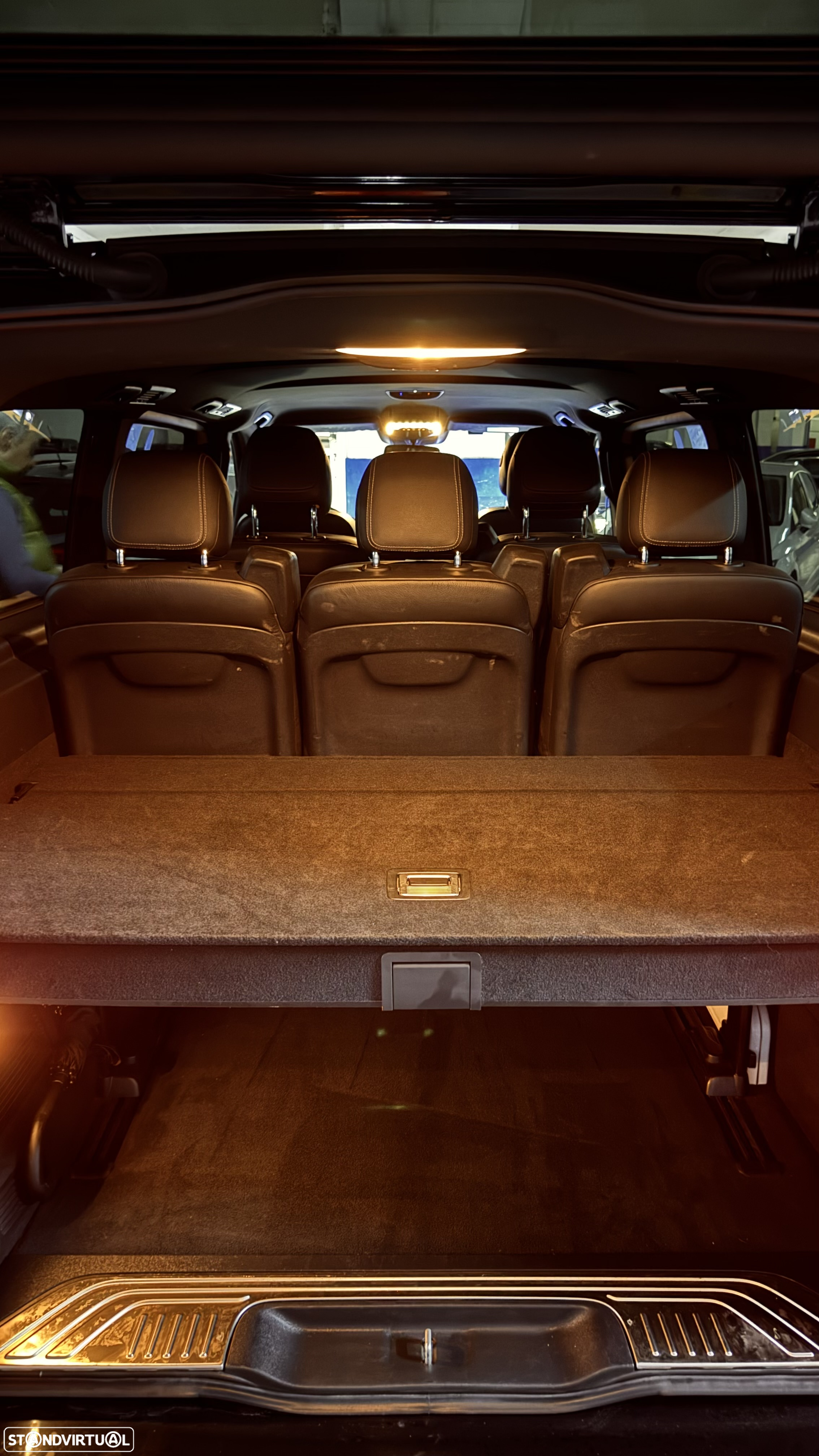 Mercedes-Benz V 220 d Longo Avantgarde Aut. - 49