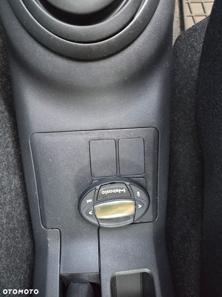 Toyota Yaris 1.3 Sol - 14