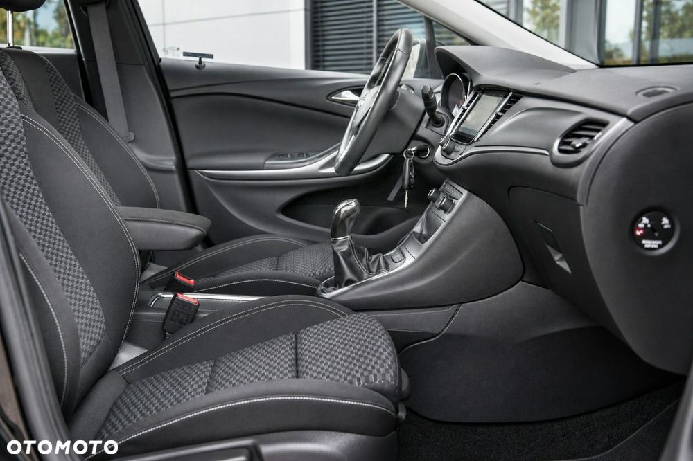Opel Astra - 16