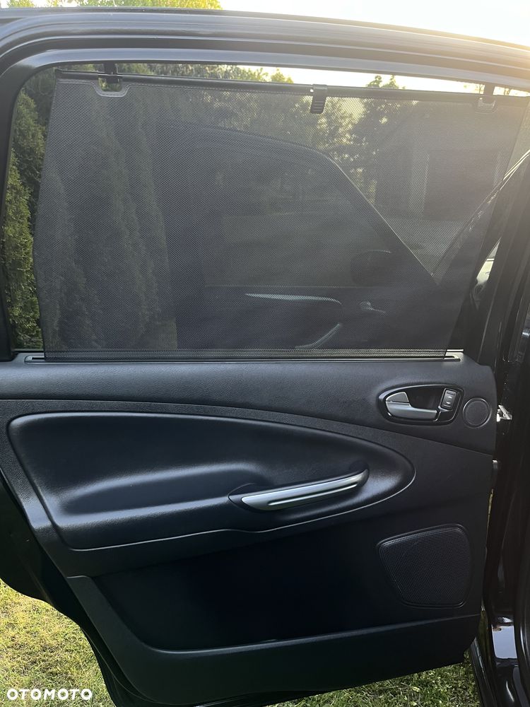 Ford S-Max 2.0 TDCi DPF Titanium - 9