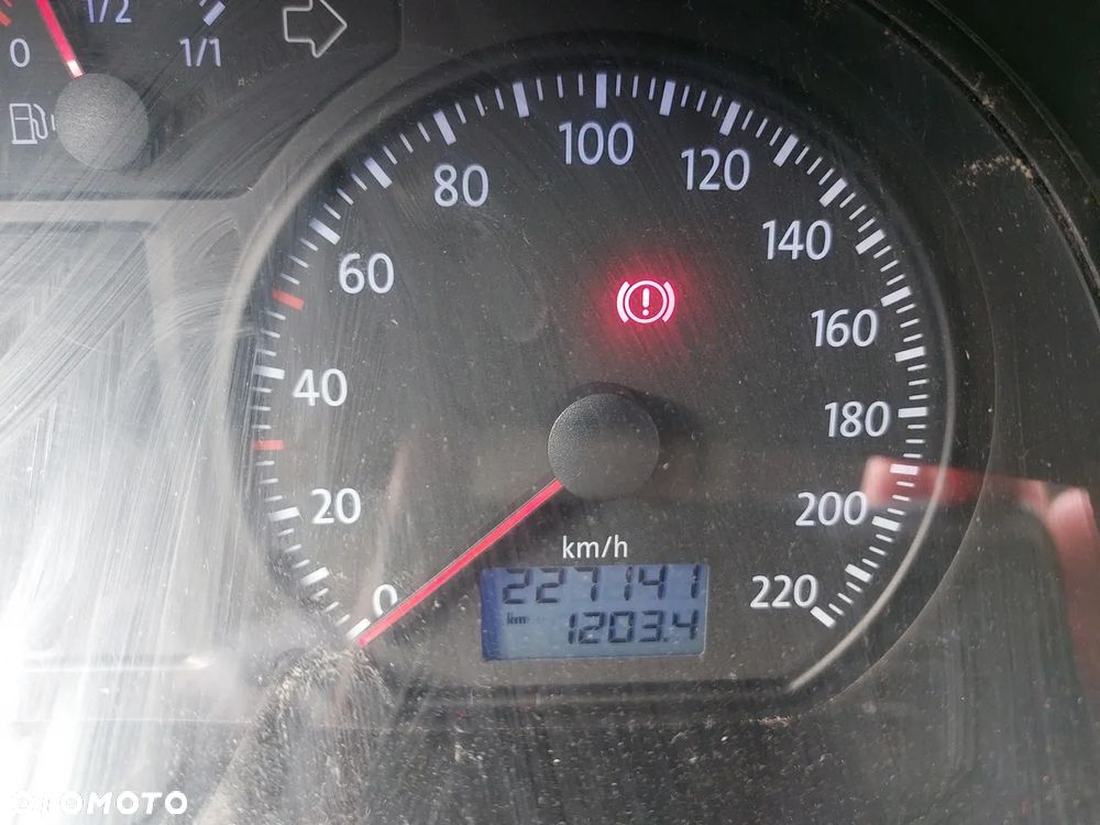 Volkswagen Polo 1.4 16V Comfortline - 3