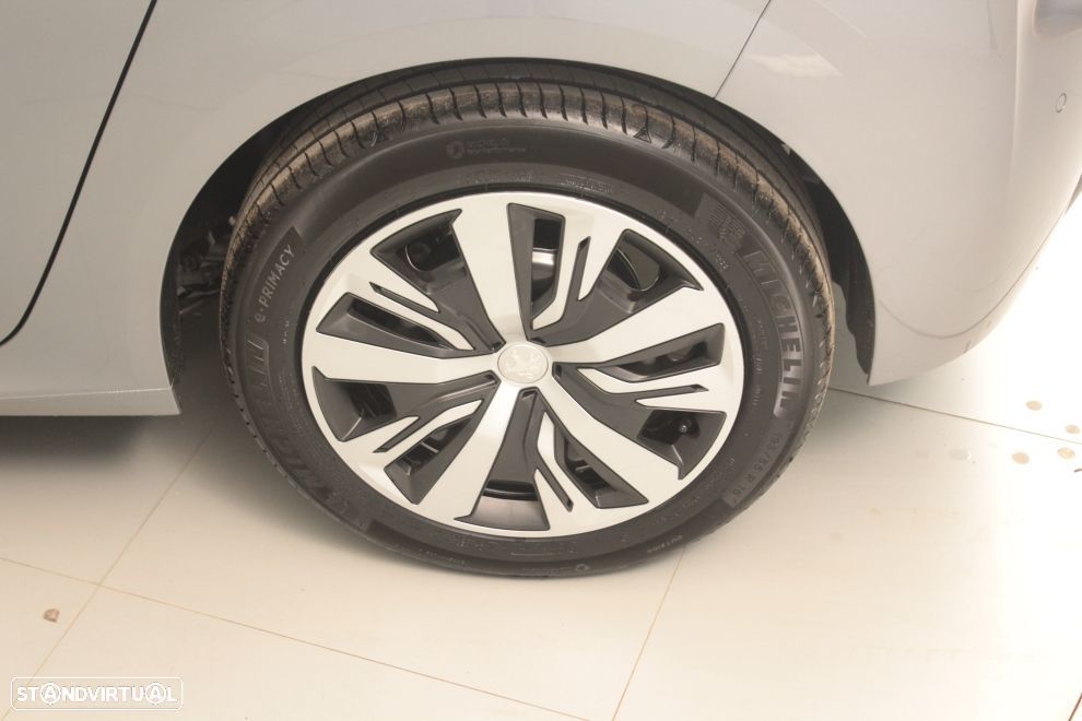 Peugeot 208 1.2 PureTech Active Pack - 34