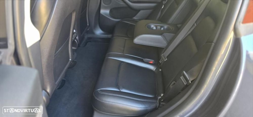 Tesla Model Y Tração Traseira - 17
