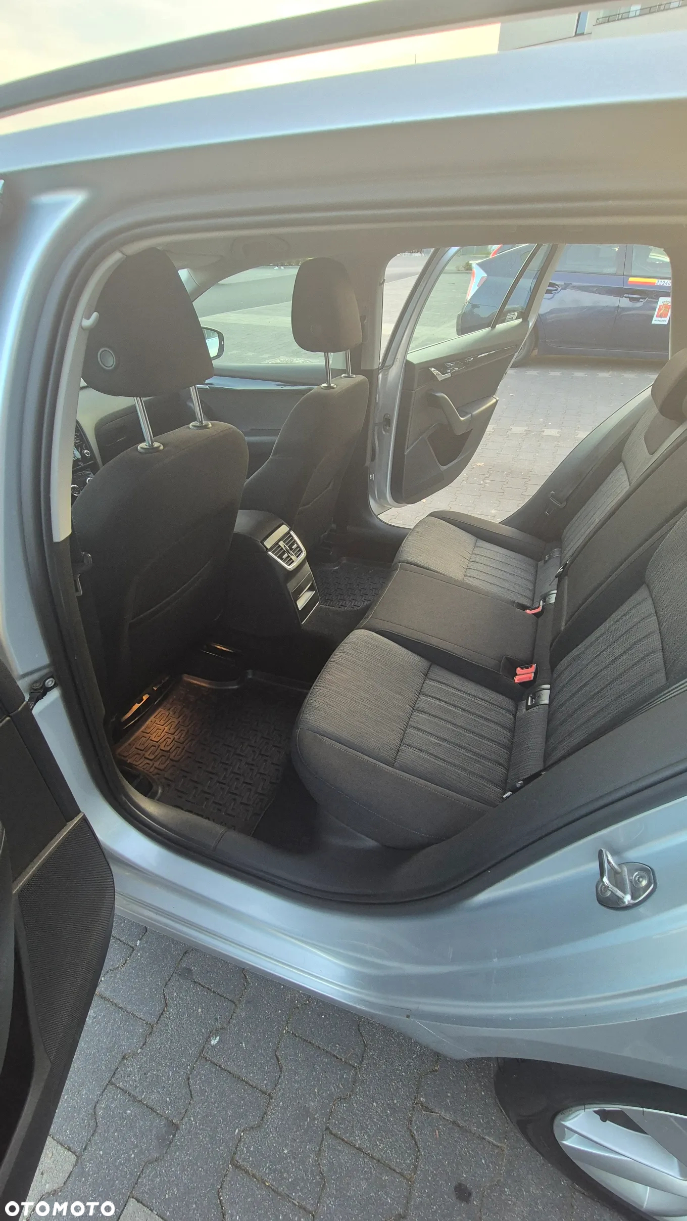 Skoda Octavia 2.0 TDI Style DSG - 9
