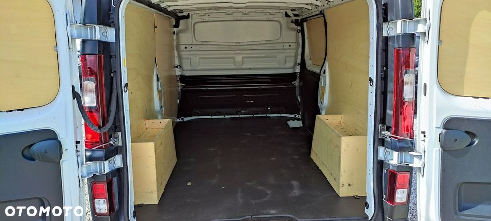 Renault Trafic - 21
