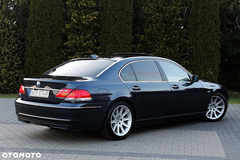 BMW Seria 7 750Li - 15
