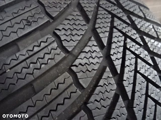 285/45/R21 113W BRIDGESTONE BLIZZAK LM005 - 3