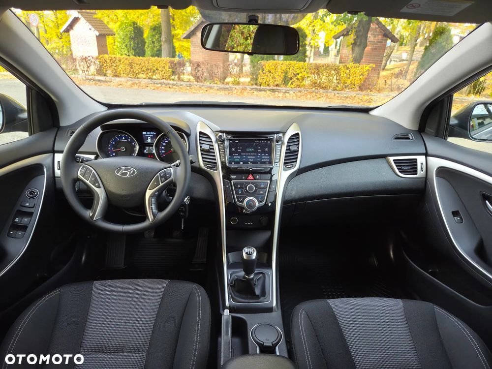 Hyundai i30 1.4 Classic + - 18