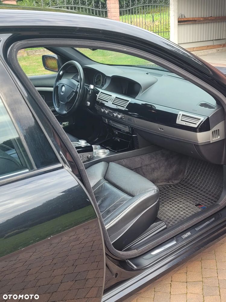 BMW Seria 7 - 11
