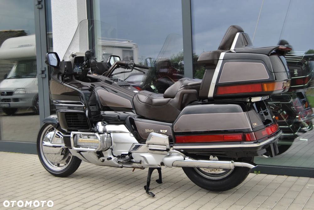 Honda GL - 40