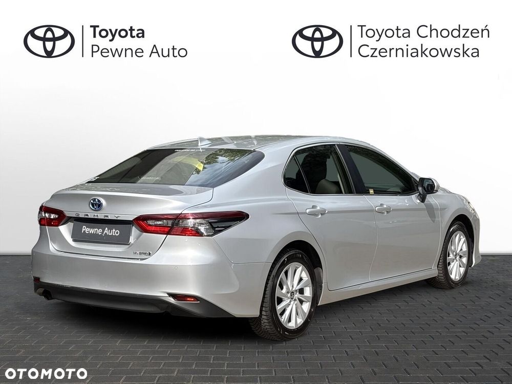 Toyota Camry 2.5 Hybrid Comfort CVT - 3