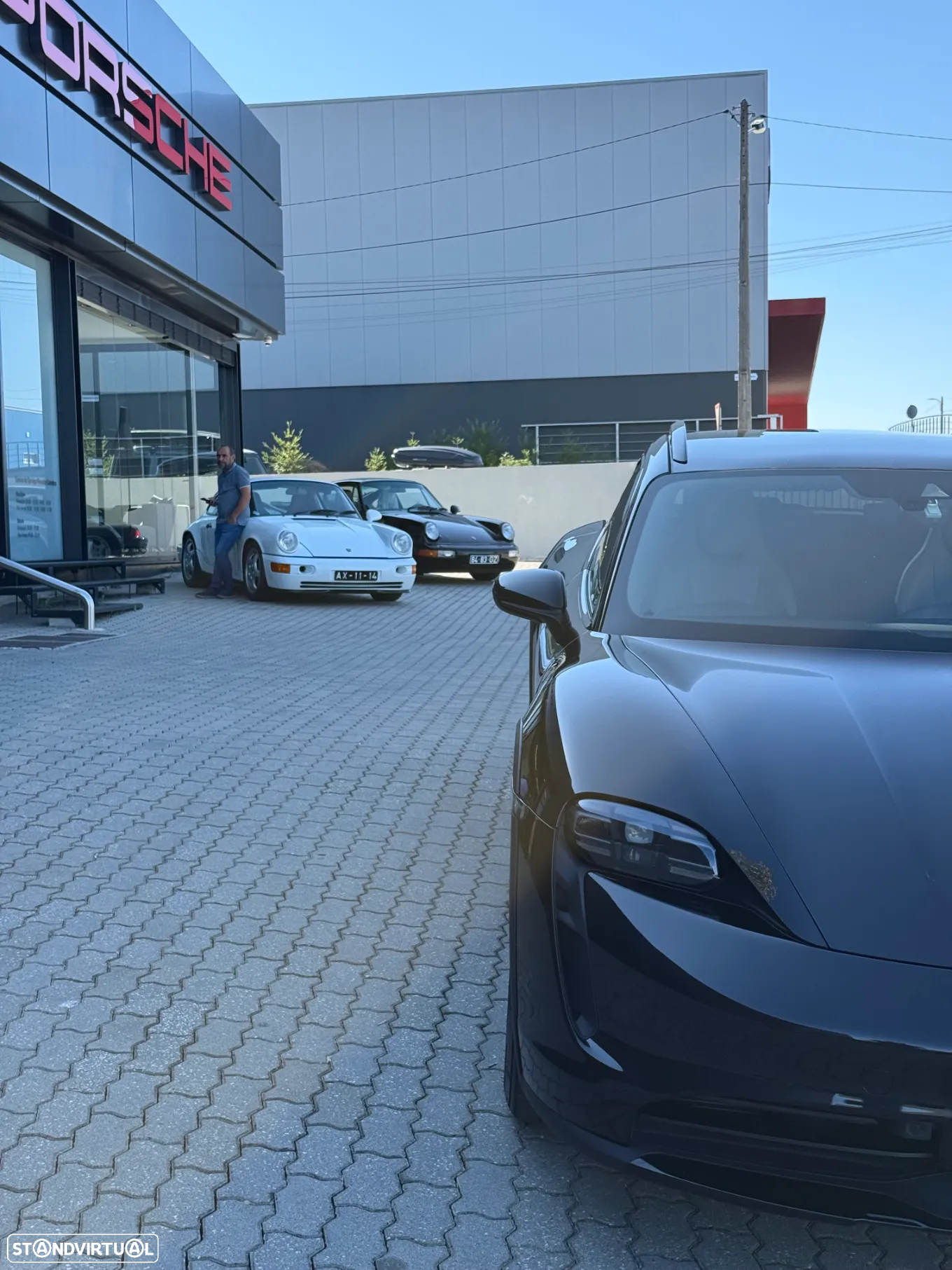 Porsche Taycan Cross Turismo 4 - 3