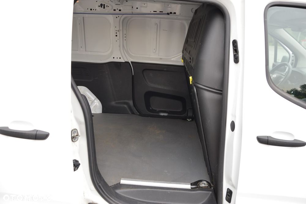Toyota PROACE CITY LONG XL - 21