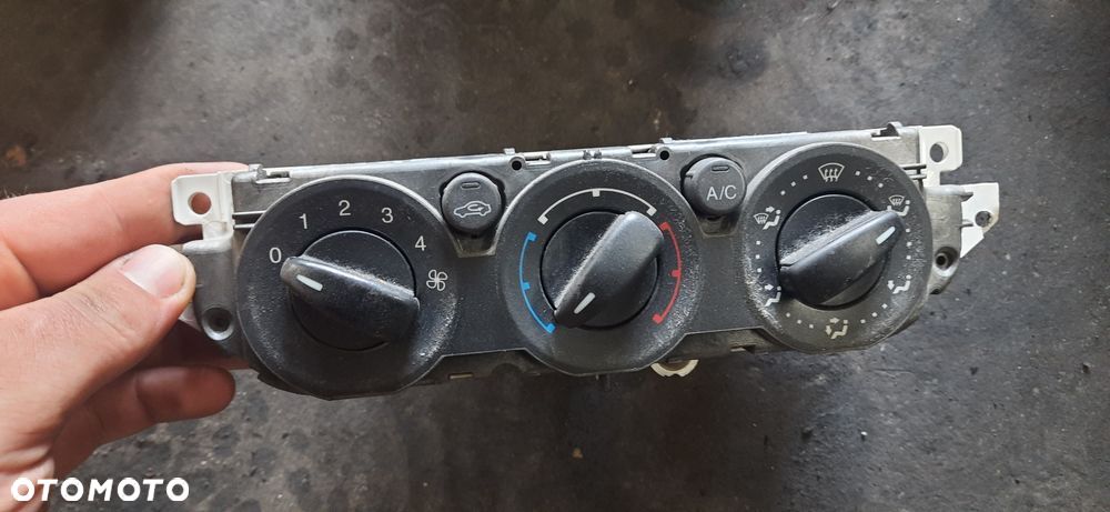 Panel sterowania nawiewu klimatyzacji ford Focus c-max - 1