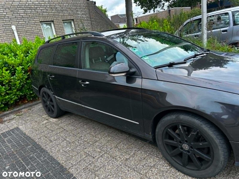 Volkswagen Passat - 3