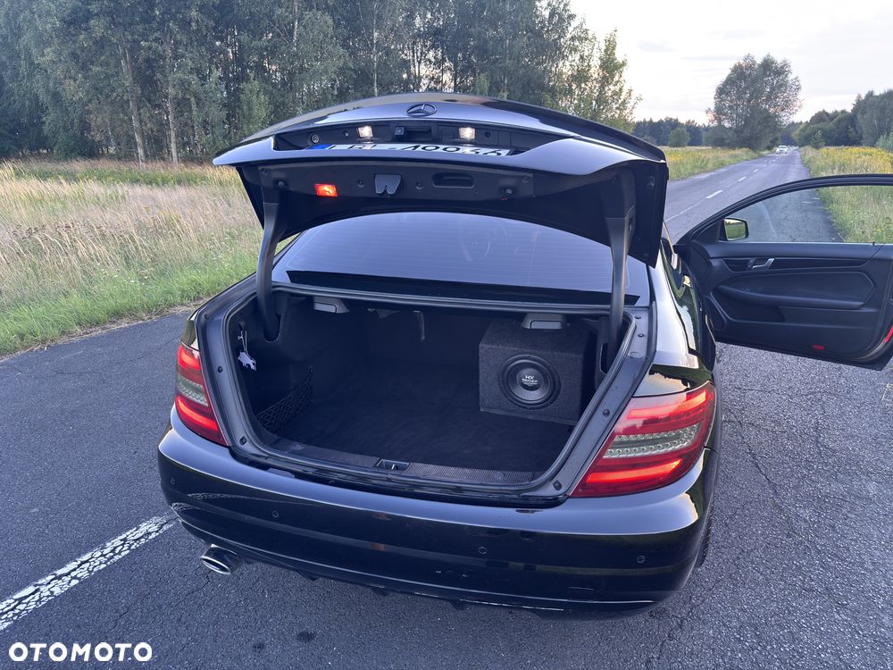 Mercedes-Benz Klasa C 220 CDI DPF (BlueEFFICIENCY) - 12
