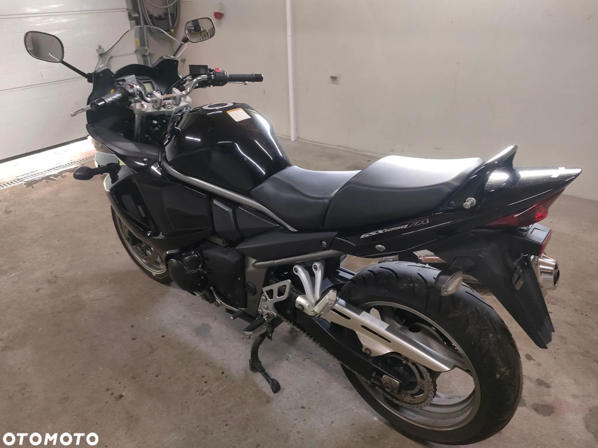 Suzuki GSX - 4