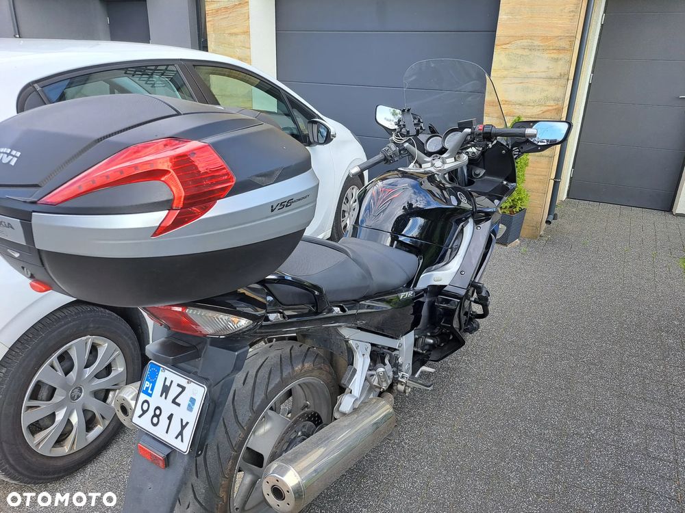 Yamaha FJR - 8