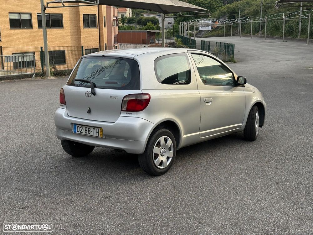 Toyota Yaris 1.0 Base C/Radio - 7
