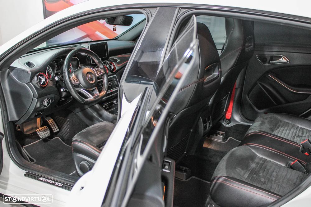 Mercedes-Benz CLA 45 AMG Shooting Brake 4-Matic - 12