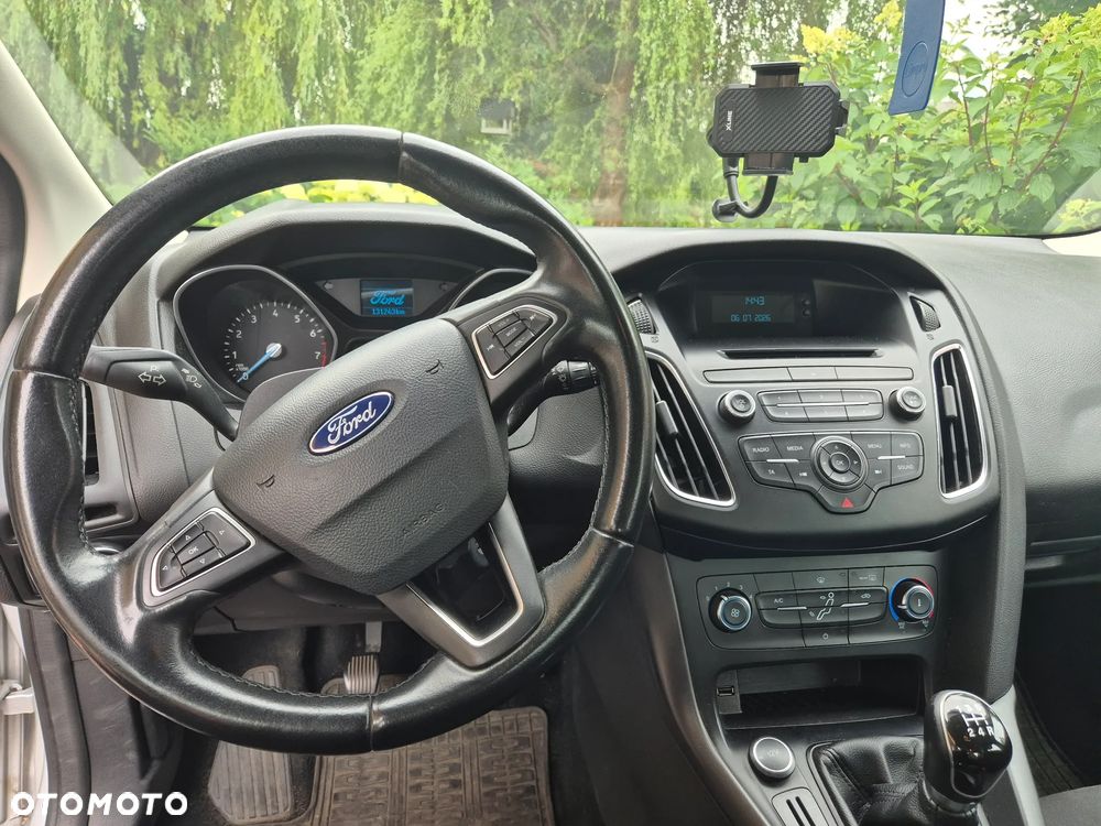 Ford Focus 1.6 Trend - 15
