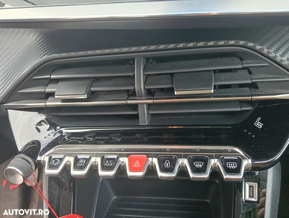 Peugeot 208 1.2 L PureTech STT Active - 13