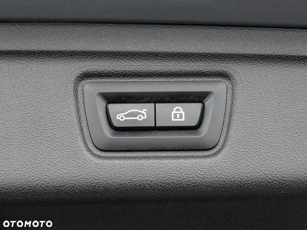 BMW Seria 3 320d xDrive M Sport sport - 26