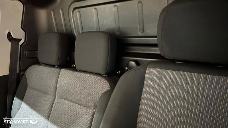 Citroën Berlingo 3 lugares - 13