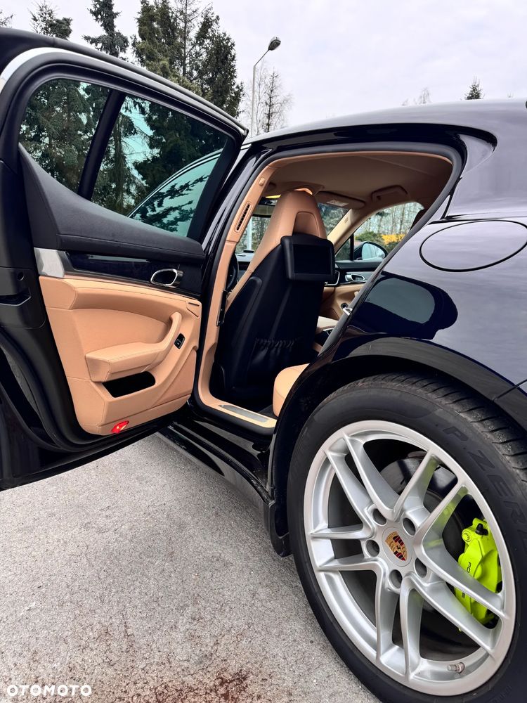 Porsche Panamera - 20