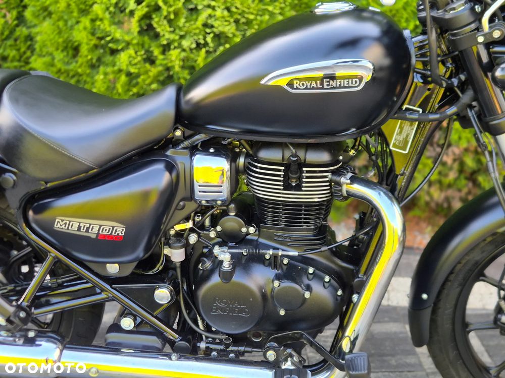 Royal Enfield Meteor - 9