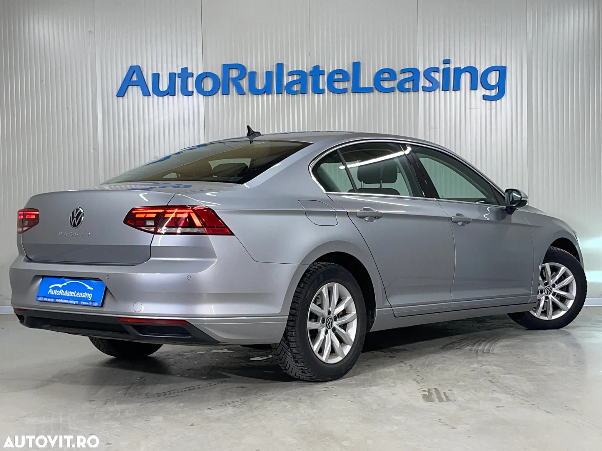 Volkswagen Passat 2.0 TDI DSG Comfortline - 3