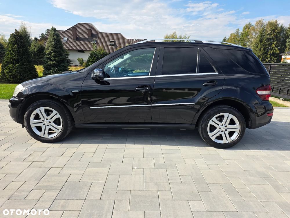Mercedes-Benz ML 300 CDI 4Matic 7G-TRONIC DPF BlueEFFICIENCY Grand Edition - 2