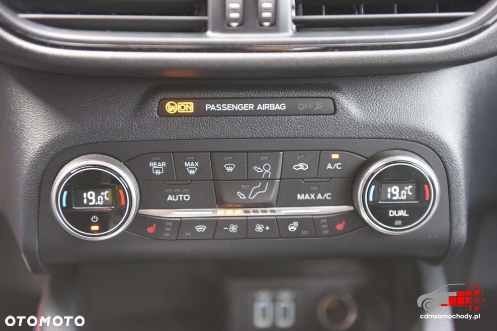 Ford Kuga - 34