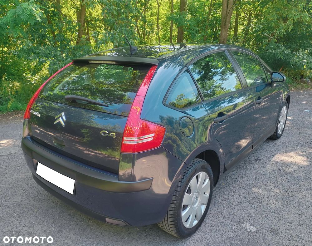 Citroën C4 1.4 16V Impress - 13