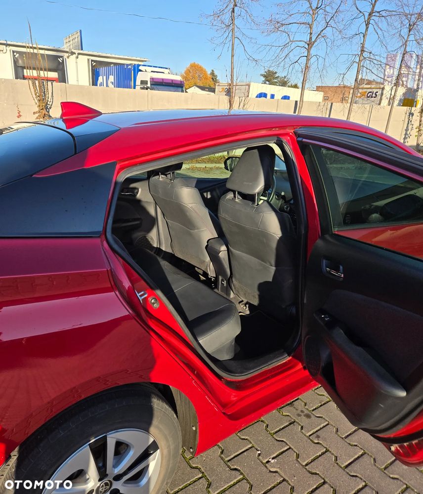 Toyota Prius Hybrid Executive - 3