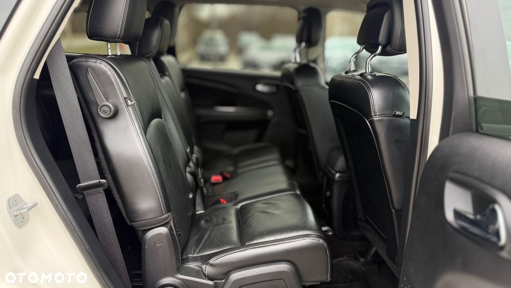 Fiat Freemont 2.0 Multijet 16V DPF Automatik Allrad Black Code - 23