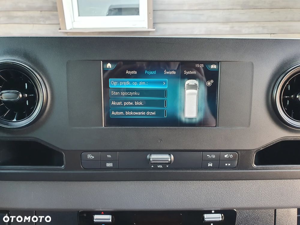 Mercedes-Benz Sprinter - 29