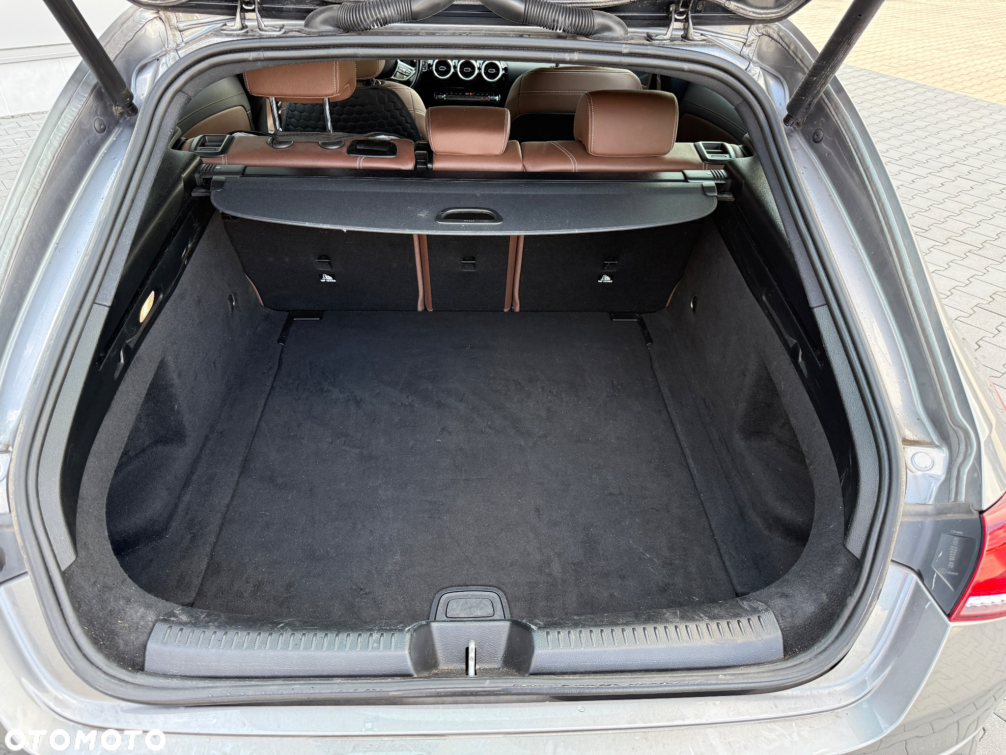 Mercedes-Benz CLA 200 d Shooting Brake 8G-DCT - 11