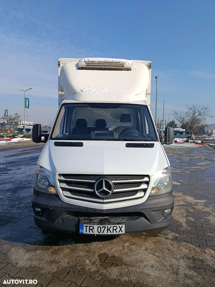 Mercedes-Benz Sprinter - 2