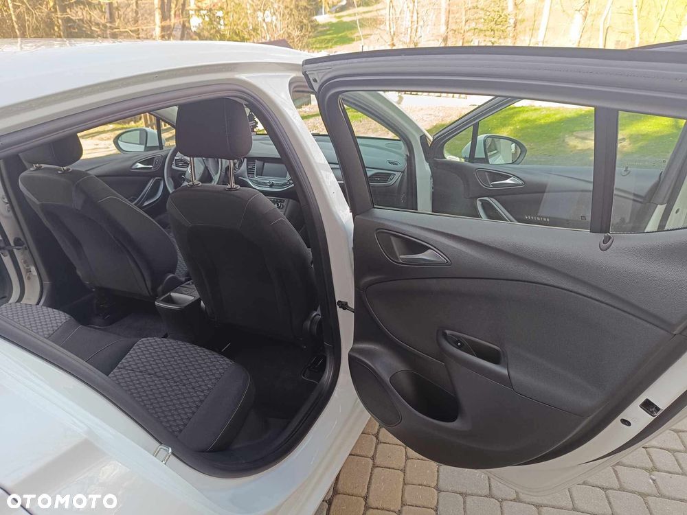 Opel Astra - 8