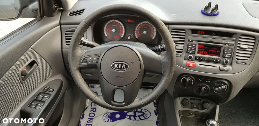 Kia Rio 1.4 Spirit - 17