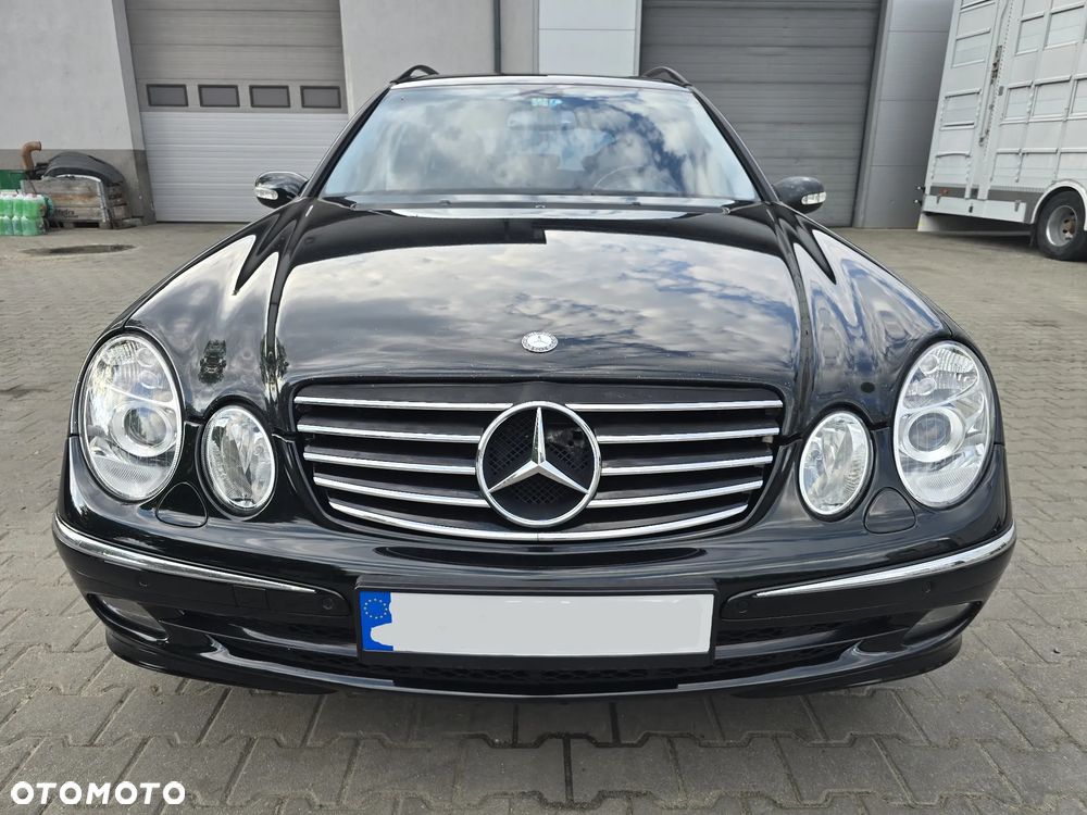 Mercedes-Benz Klasa E 320 CDI T Avantgarde - 1