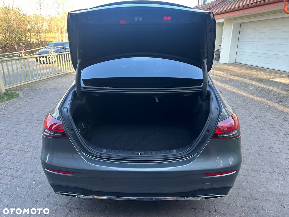 Mercedes-Benz Klasa E 200 4-Matic AMG - 7
