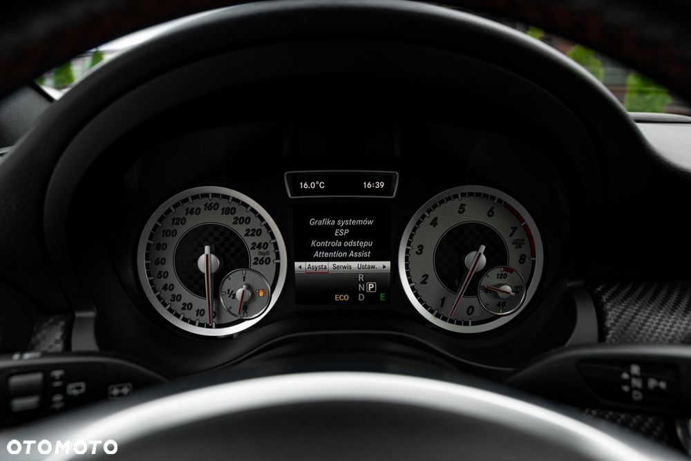 Mercedes-Benz Klasa A 250 4Matic 7G-DCT AMG Line - 28