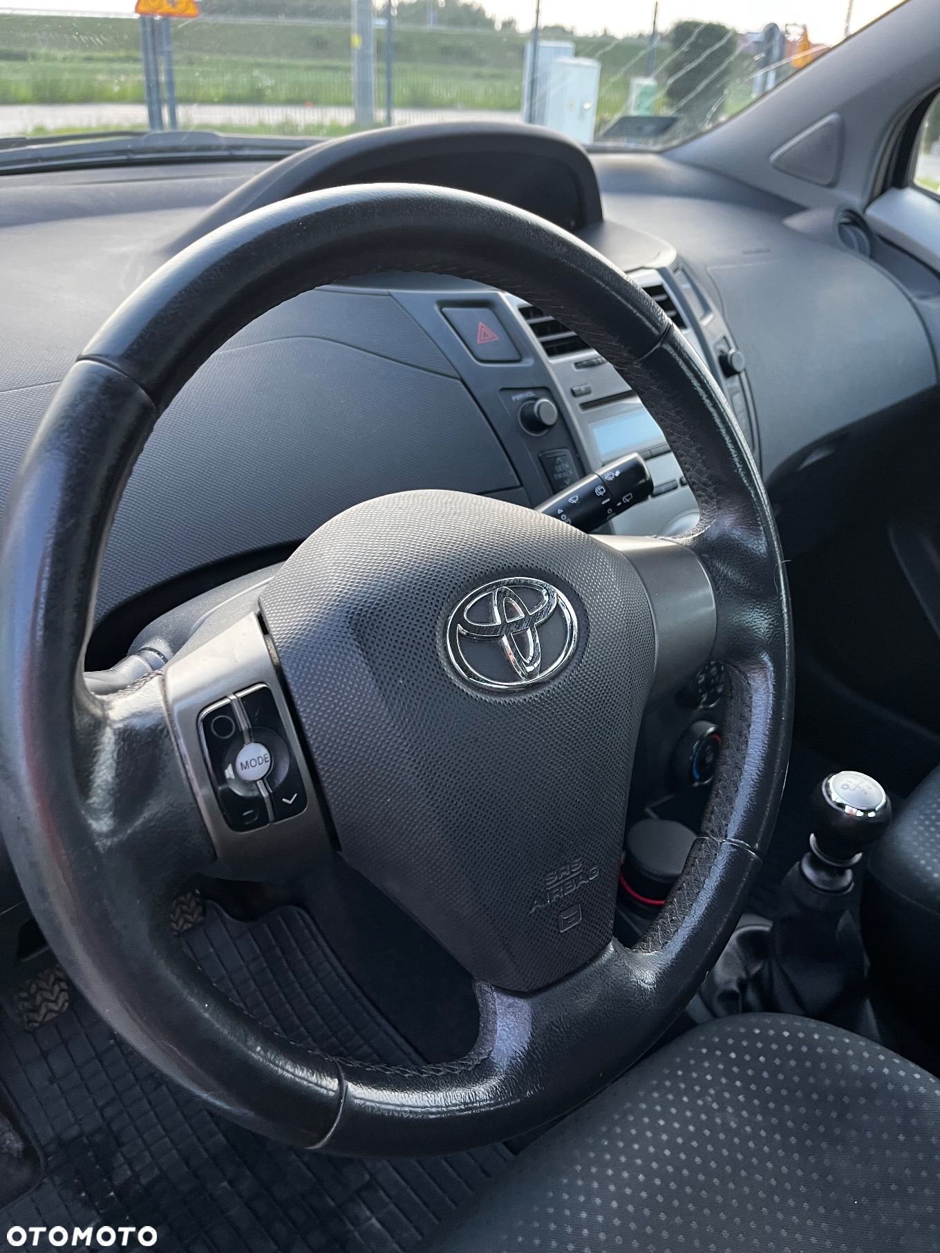 Toyota Yaris 1.33 Luna - 9