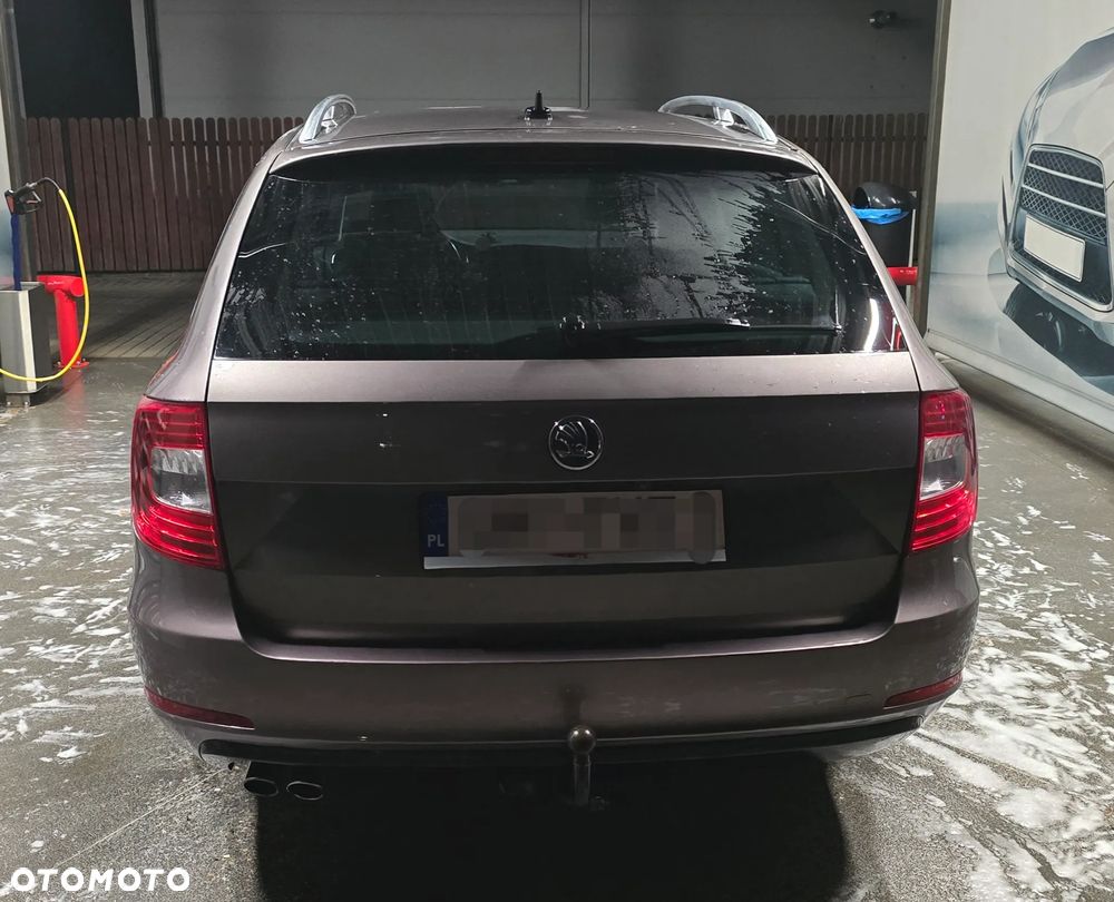 Skoda Superb 2.0 TDI Platinum DSG - 12