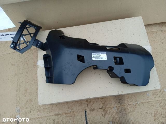 Nissan Navara D40 LIFT PATHFINDER LIFT ŚLIZG MOCOWANIE ZDERZAKA PRAWE PRZÓD - 1