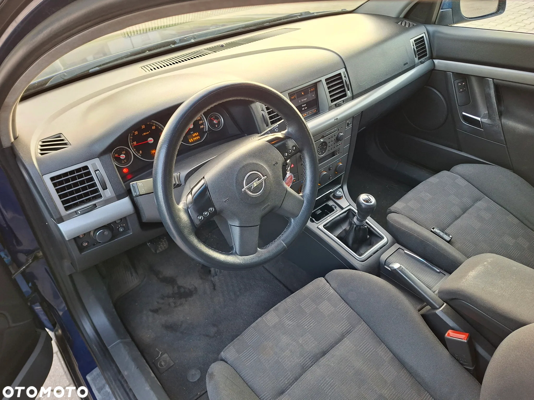 Opel Vectra 1.9 CDTI Caravan Cosmo - 36